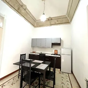 Appartamento Cortile Bassi 185, Trapani